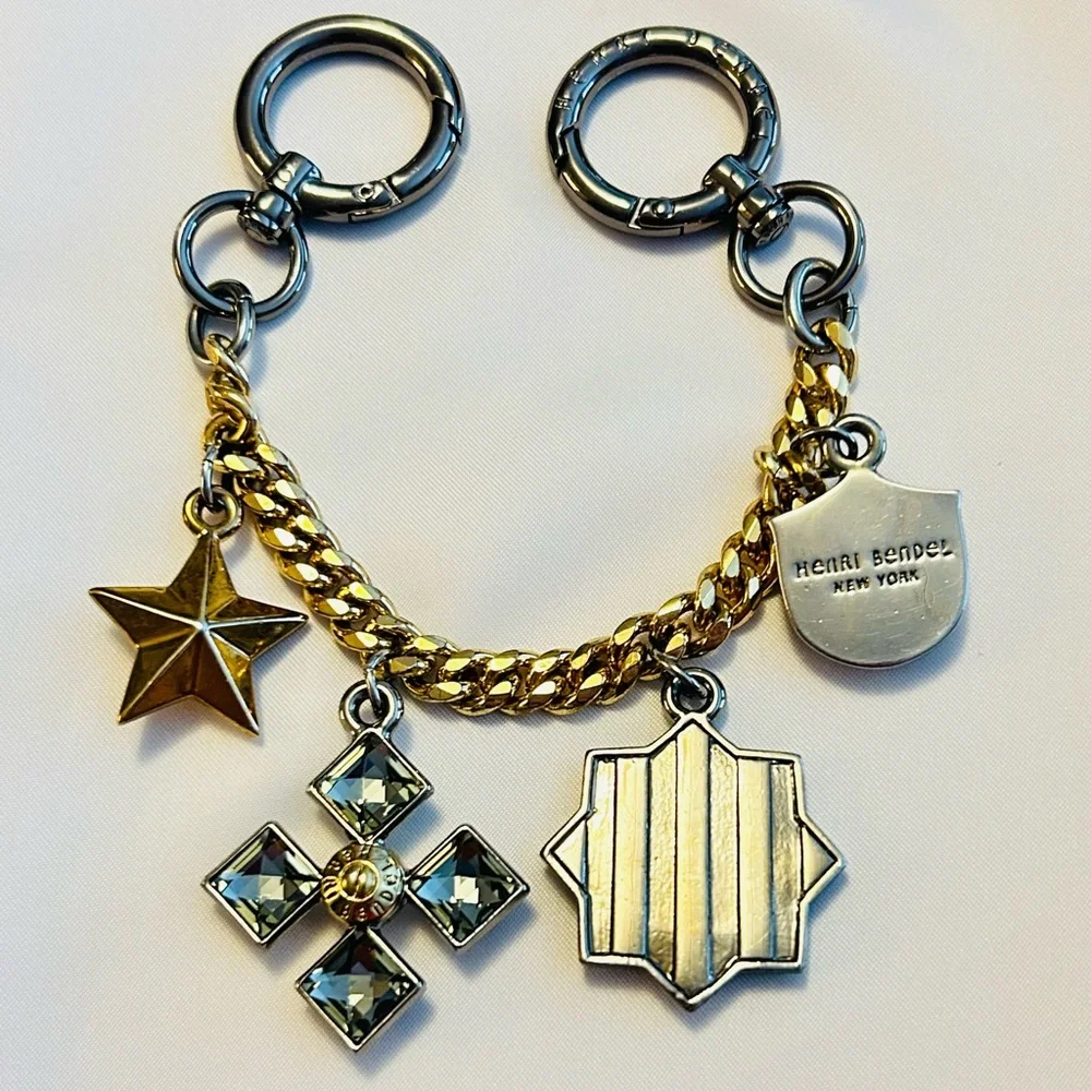 🔥NWOT🔥 Henri Bendel Military Charm Swag Bag Charm/ Keychain/ Bracelet - Picture 5 of 12